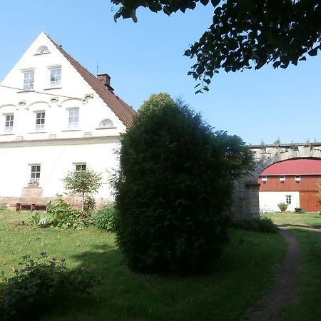 Penzion Zemanuv Dvur Božanov Exteriör bild